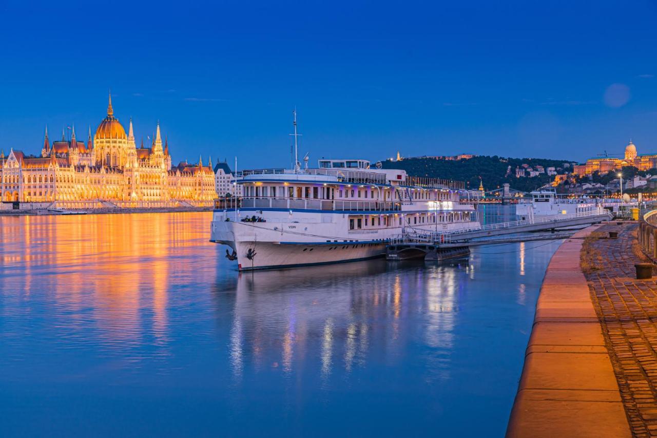 Grand Jules - Boat Hotel Budapest Ngoại thất bức ảnh