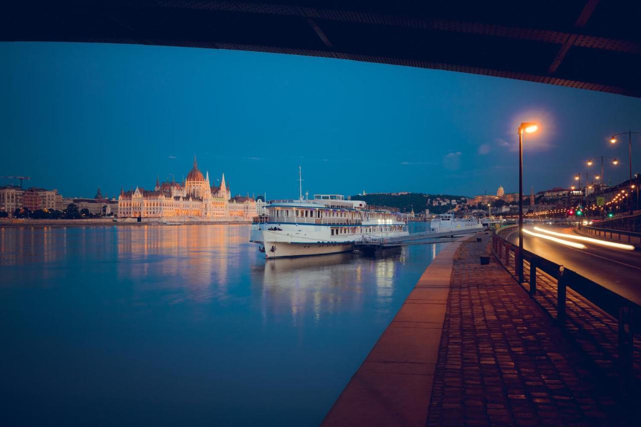 Grand Jules - Boat Hotel Budapest Ngoại thất bức ảnh