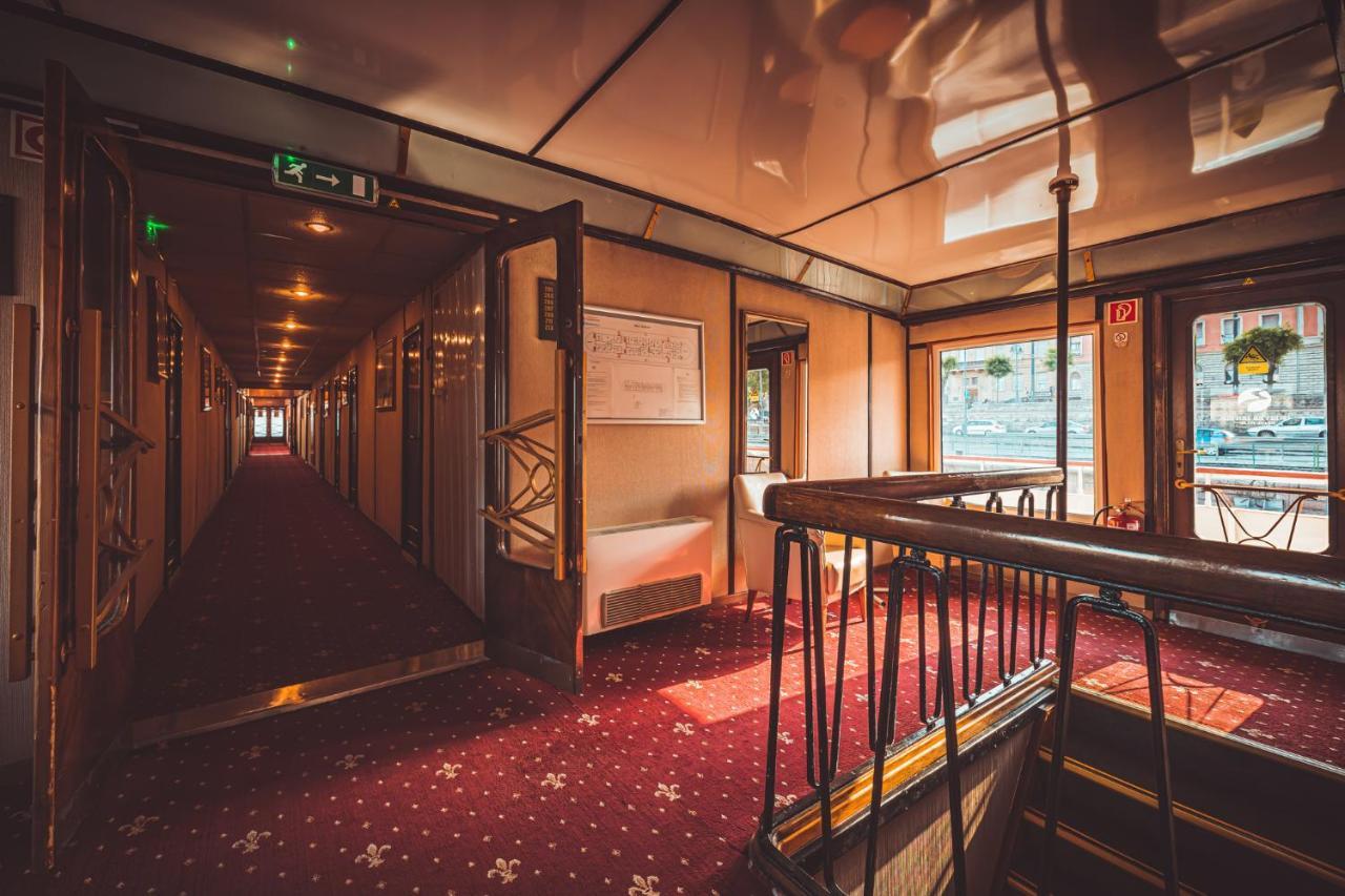 Grand Jules - Boat Hotel Budapest Ngoại thất bức ảnh