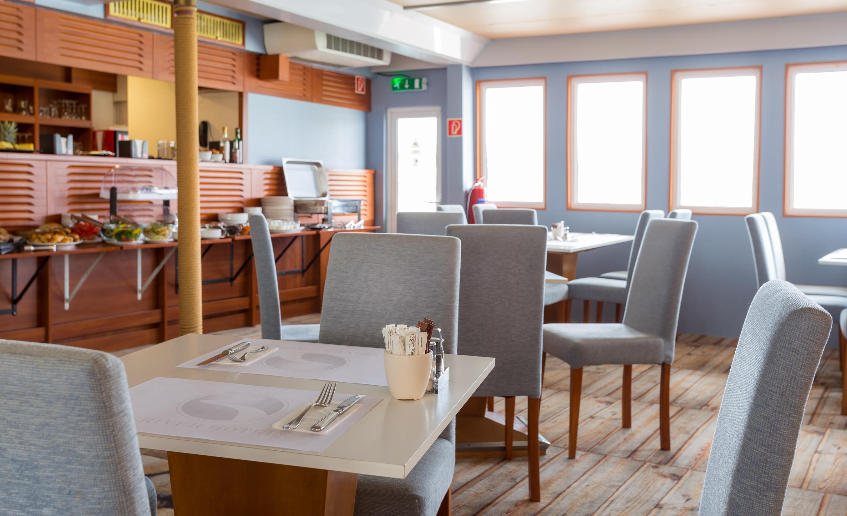 Grand Jules - Boat Hotel Budapest Ngoại thất bức ảnh