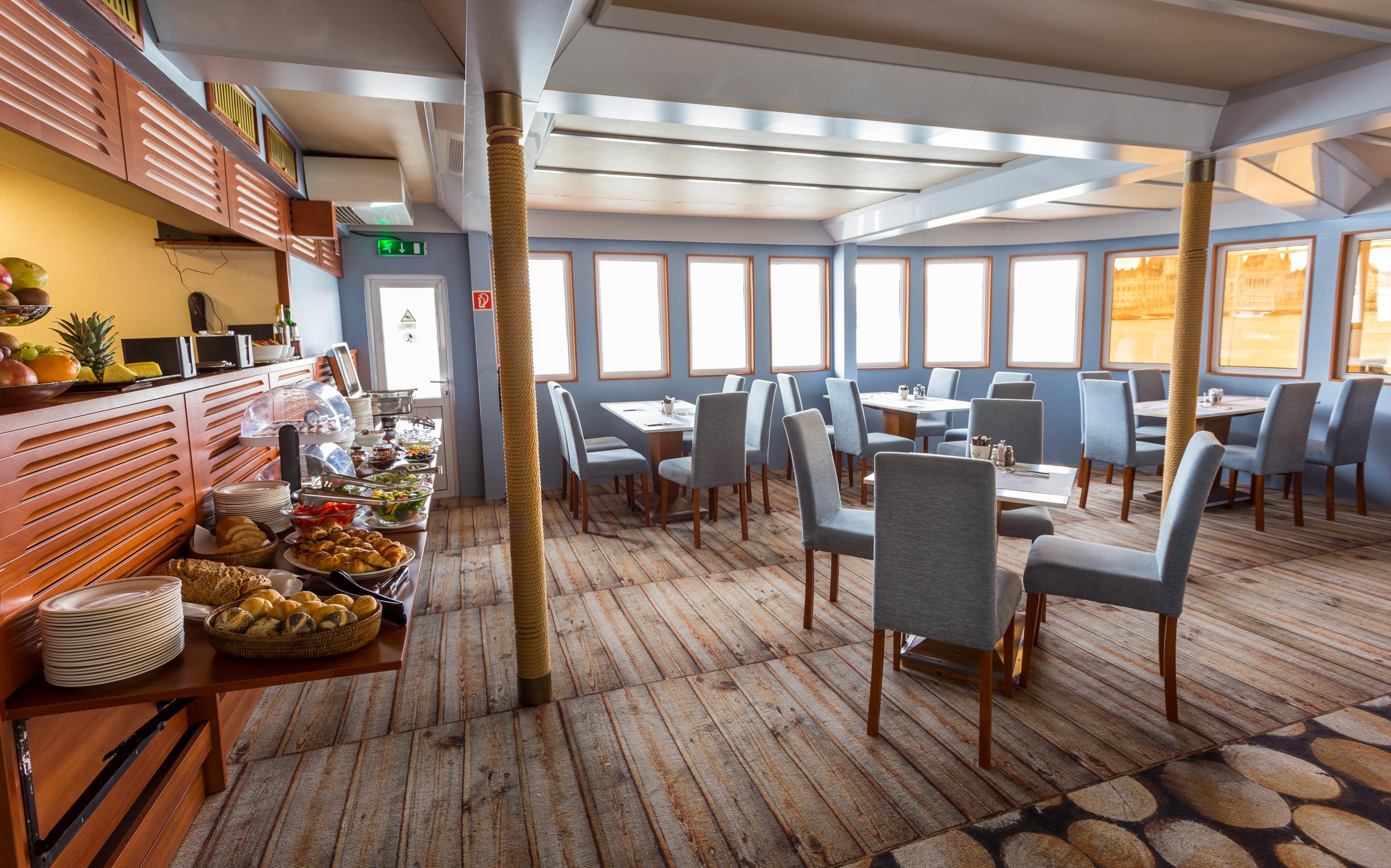 Grand Jules - Boat Hotel Budapest Ngoại thất bức ảnh