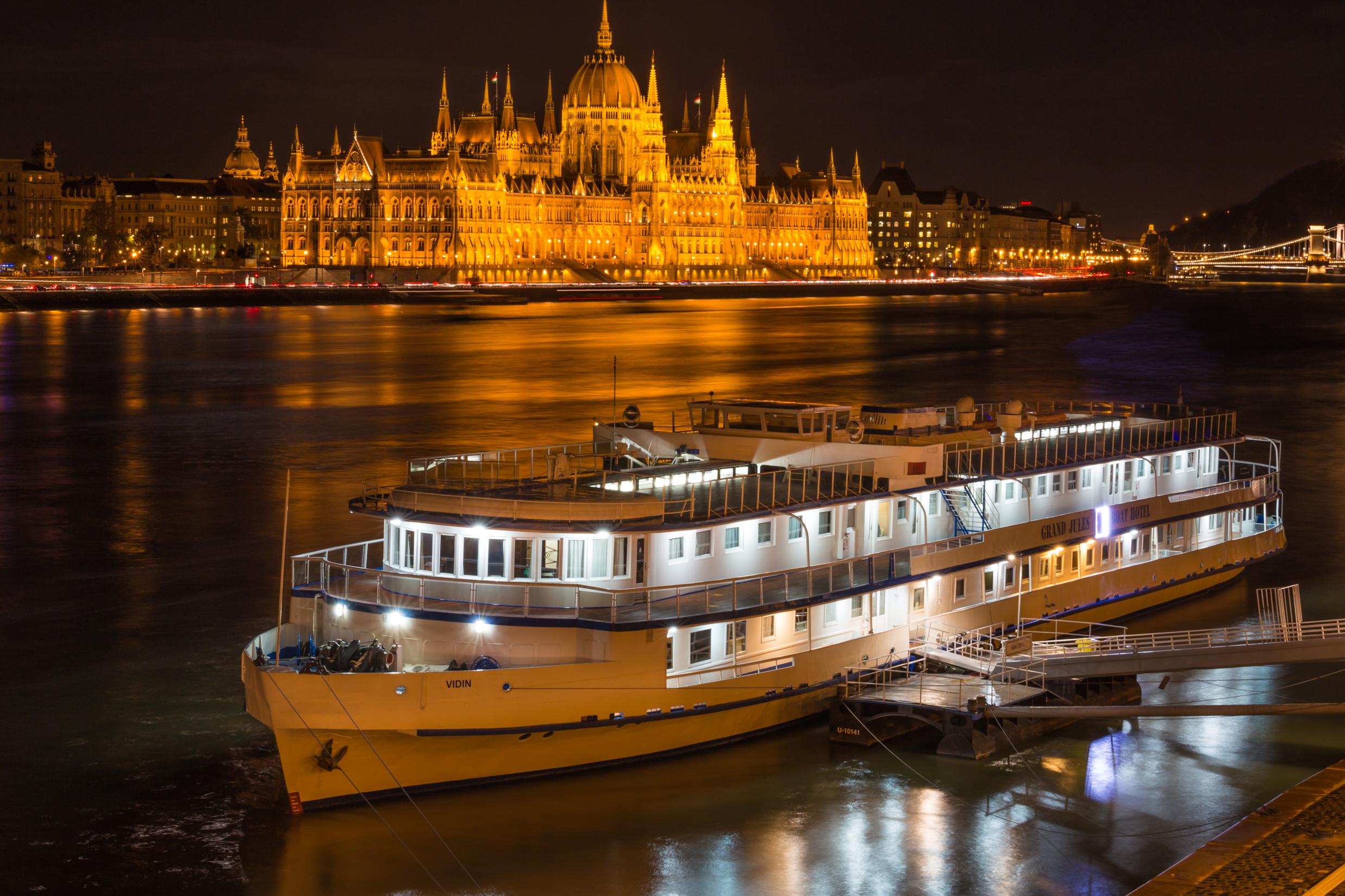 Grand Jules - Boat Hotel Budapest Ngoại thất bức ảnh