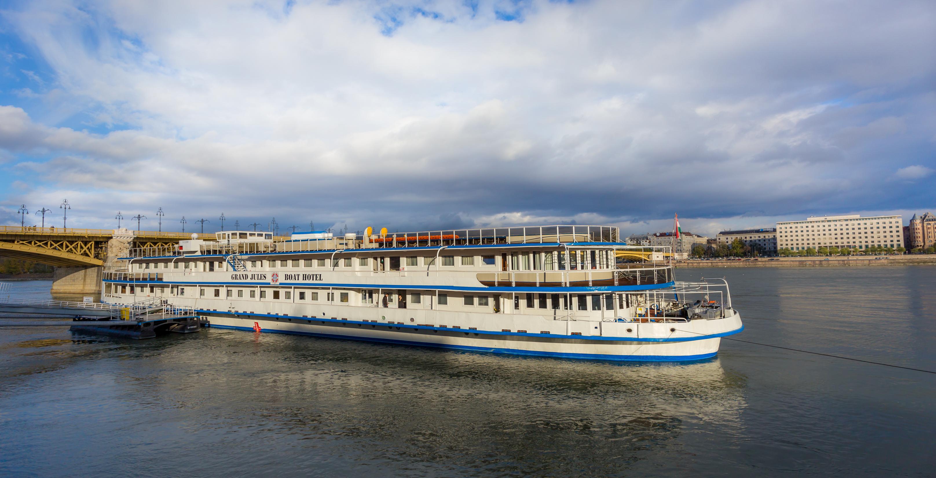 Grand Jules - Boat Hotel Budapest Ngoại thất bức ảnh