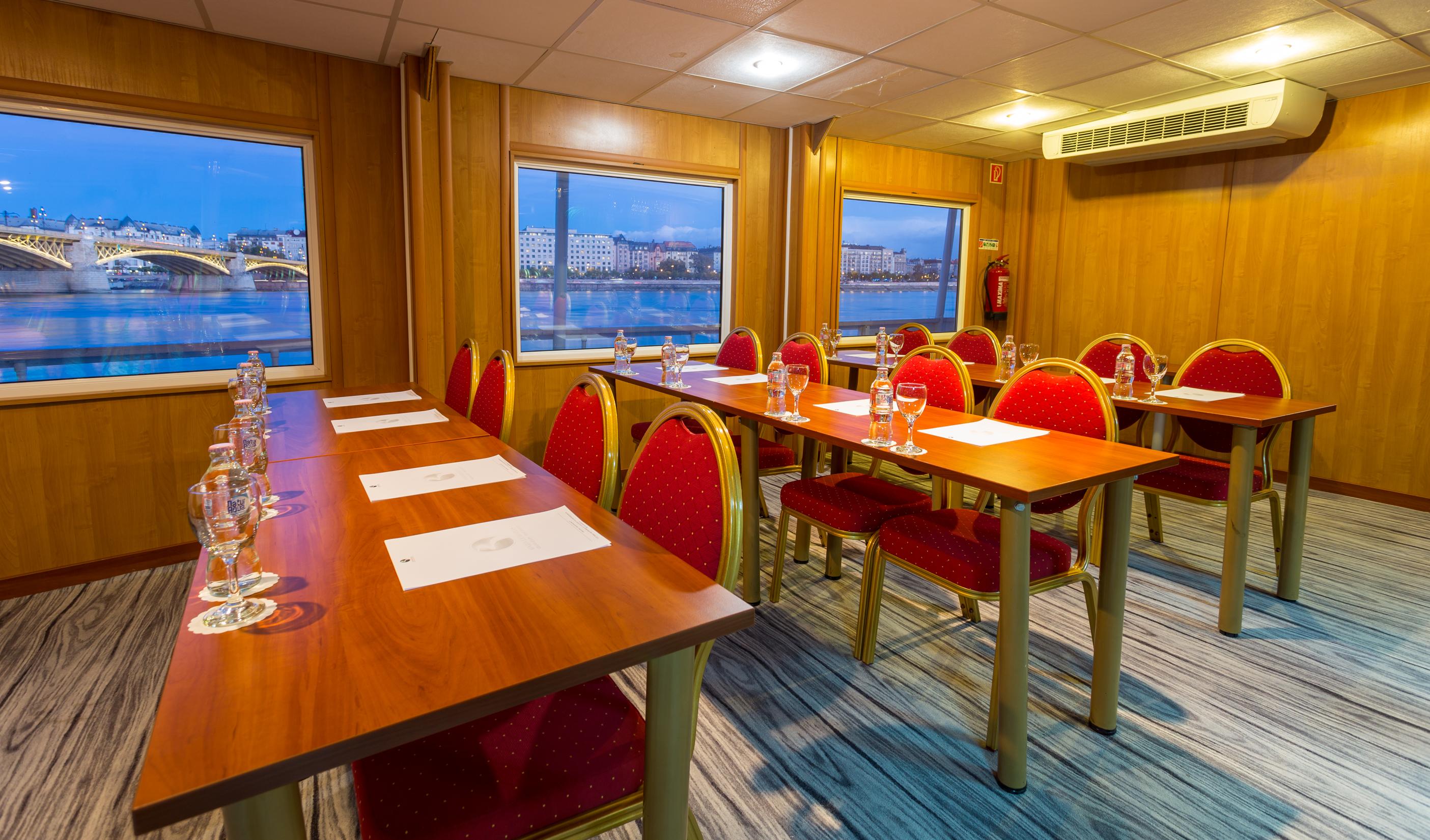 Grand Jules - Boat Hotel Budapest Ngoại thất bức ảnh
